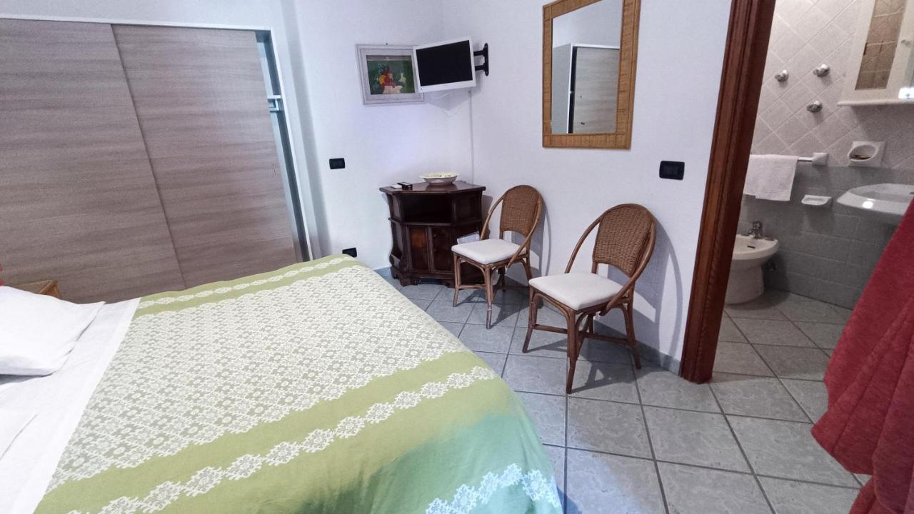 Residence Villa Cristina Forio di Ischia エクステリア 写真