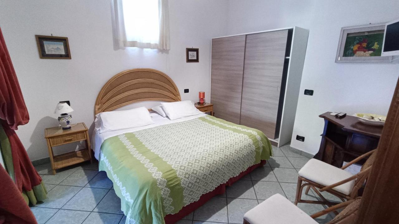 Residence Villa Cristina Forio di Ischia エクステリア 写真